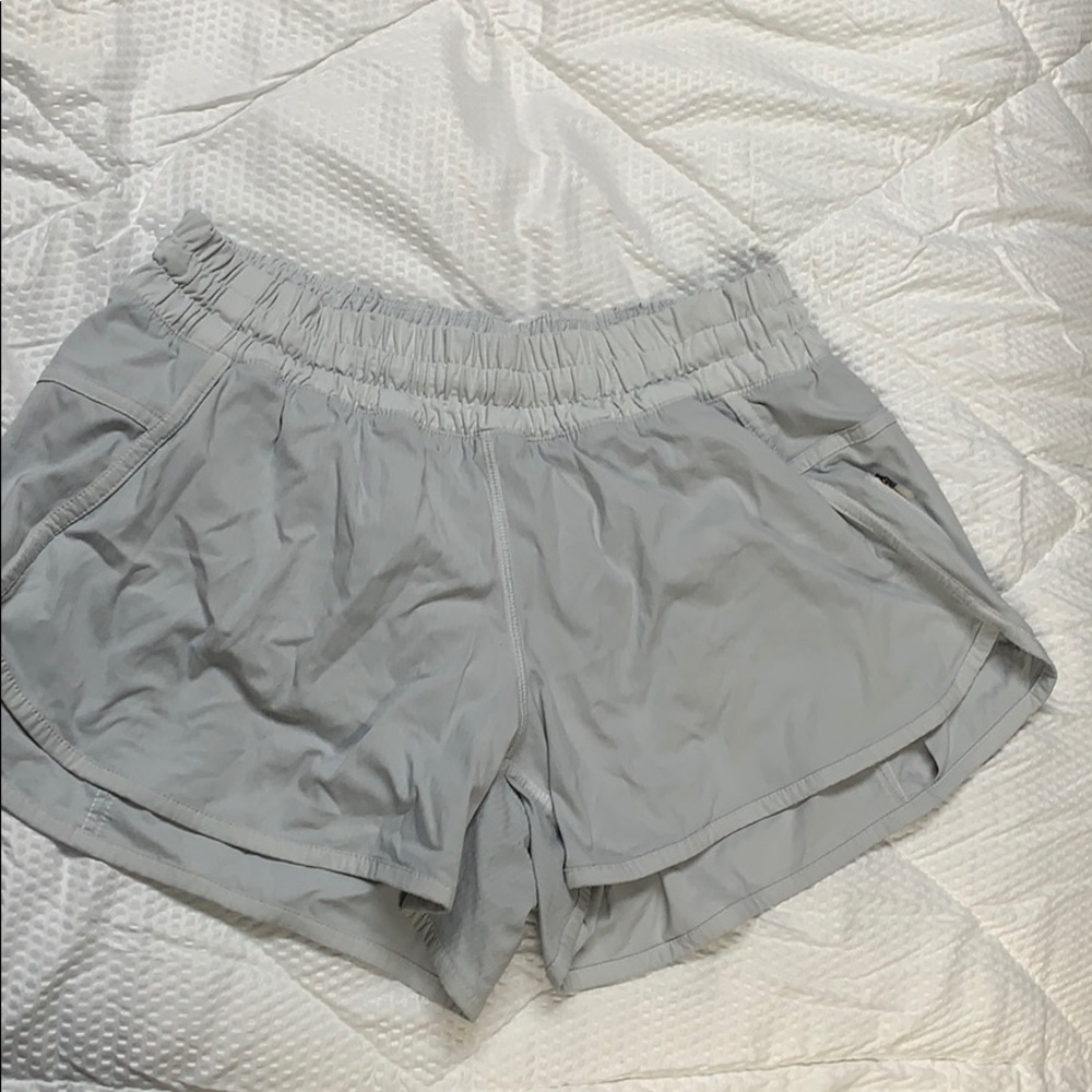 Lulu lemon tracker short 4 inch size 12